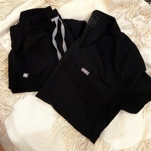 FIGS Zamora High Waisted Jogger & Catarina Top